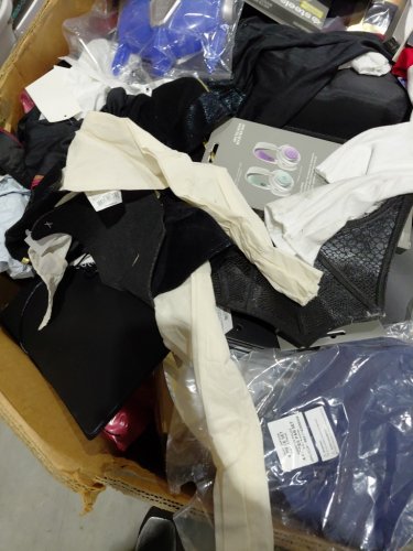 assorted MIXED item MYSTERY PALLET - VARIOUS PRODUCTS - aprox 300+ - (pallet #32) image 7
