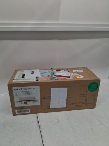 CRICUT EXPLORE 4 SMART CUTTING MACHINE AND ENGAGEMENT BUNDLE -SEASHELL - (MODEL: 8002708) image 2