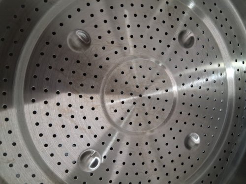 Nonstick Pan with Steamer for cooking, and steaming at the same time -3.7l- RED image 3