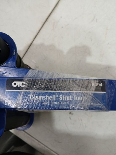 OTC 6494 Clamshell Strut Spring Compressor | Compresses 4" to 9" O.D. Springs with 7/16" to 11/16" Wire Diameters  - Blue - (Model-6494) image 3