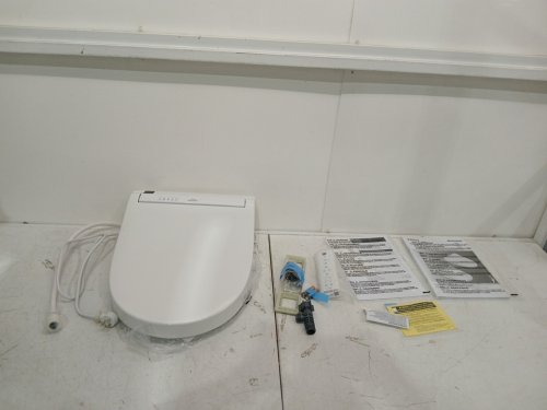 TOTO WASHLET ELECTRIC BIDET TOILET SEAT WITH REMOTE CONTROL HEAT & SOFT-CLOSE LID - round - WHITE (MODEL: SW3083#01) image 6