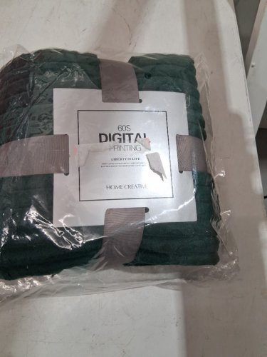 Meiix Lightweight Soft Plush Fleece Blanket -39" x 28"- green image 3