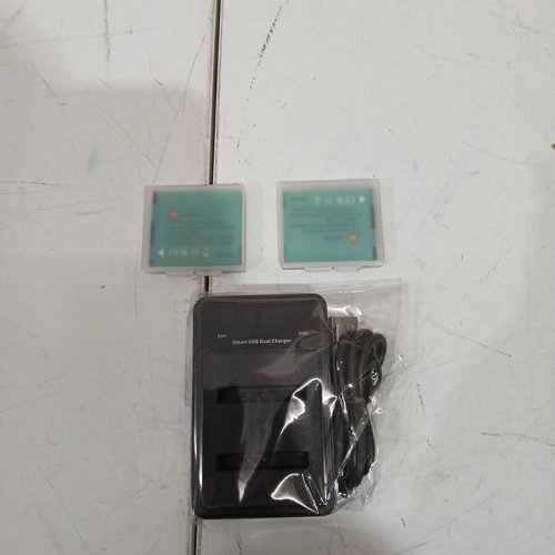 3pc dual camera battery charger AND BATTERIES - BATTERIES FIT VARIOUS MODELS - BLACK image 4