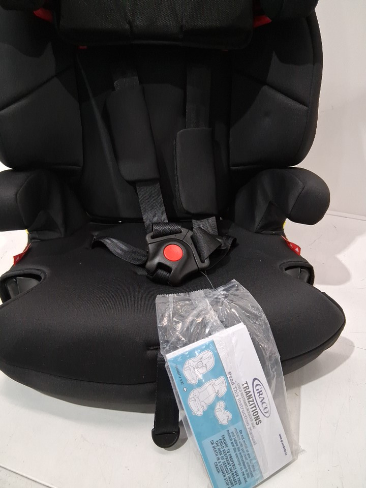 Graco Tranzitions 3‑in‑1 Harness Booster Seat with High‑Back Booster & Backless Booster, 2 Removable Cup Holders, Open‑Loop Belt Guides & Machine‑Washable Covers (MODEL: 2035724) image 4