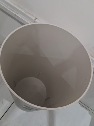 UMBRA VENTO OPEN TOP TRASH CAN - 30" - 16.5 GAL/62L - sand/nickel (MODEL: 1013048-1313-REM) image 5
