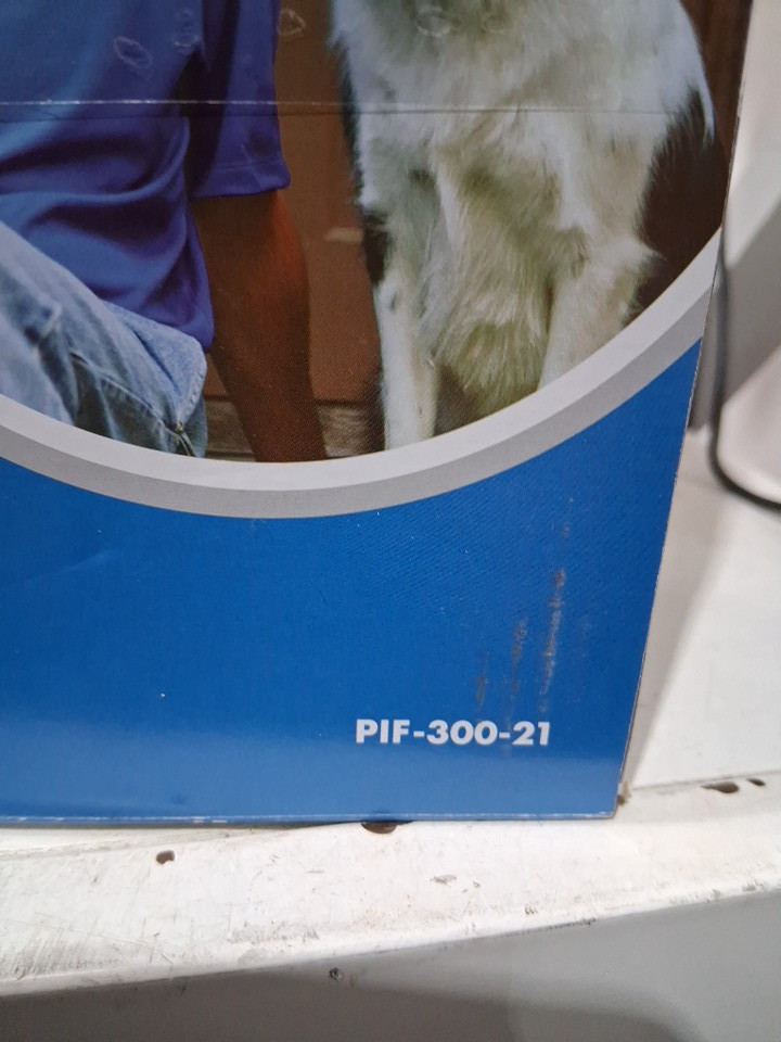 PetSafe Wireless Fence Pet Containment System, Covers up to 1/2 Acre for Dogs over 3.6 kg (Model: PIF-300-21) image 4