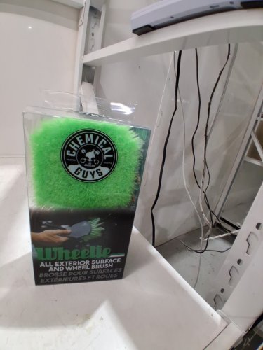 CHEMICAL GUYS WHEELIE ALL EXTERIOR SURFACE AND WHEEL BRUSH - GREY/GREEN - (MODEL: ACCG08) image 2