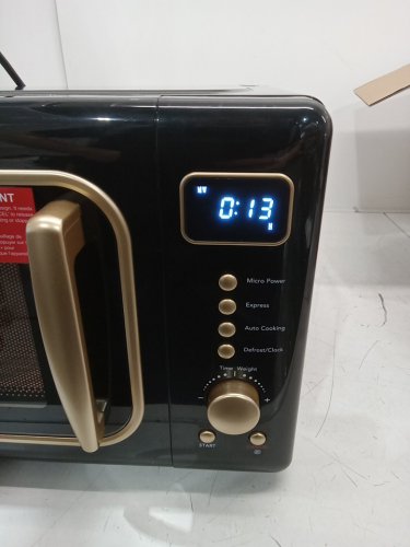 Frigidaire Retro Microwave Oven - 0.7CU.FT - 700W - retro Black/Gold (Model: EMW788-BLACKGLD) image 5