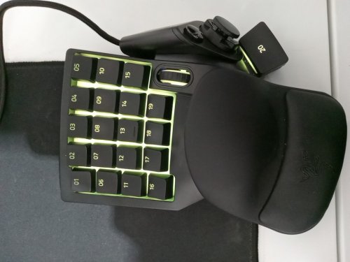 Razer Tartarus v2 Gaming Keypad: Mecha-Membrane Key Switches - 32 Programmable Keys - Customizable Chroma RGB Lighting - Programmable Macros - Classic Black (Model: RZ07-0227) image 6