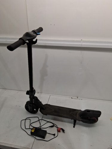 BIIST KIDS 6.5" Foldable Electric Scooter WITH LED LIGHTS - 150W Motor - Black - (Model: BST-S31 BLACK) image 4