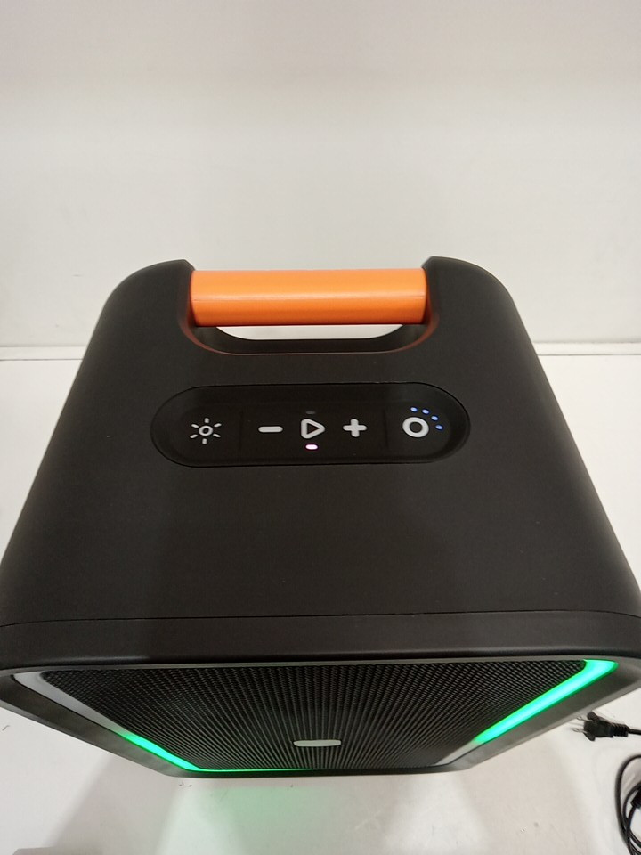 SKULLCANDY Stomp XL Wireless Bluetooth Party Speaker - Integrated Carry Handle​, IPX5 water resistance, 12-hour battery life - BLACK ORANGE (MODEL:2SKSK1851/4449801) image 4