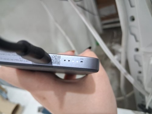 UGREEN MAGFLOW AIR MAGNETIC WIRELESS FAST CHARGING POWER BANK - 5000 MAH - 15W - 20W - GREY (MODEL: PB580) image 4