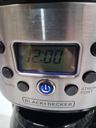 BLACK + DECKER PROGRAMMABLE DIGITAL COFFEE MAKER - 12 CUP THERMAL CARAFE - BLACK/STAINLESS STEEL (MODEL: CM2036SC) image 3