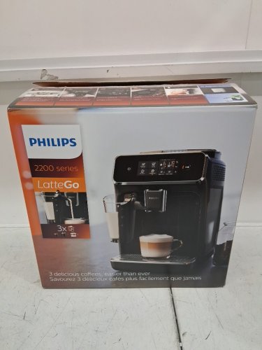 PHILIPS 2200 SERIES FULLY AUTOMATIC ESPRESSO/COFFEE MACHINE WITH BUILT-IN MILK FROTHER & GRINDER - BLACK (MODEL: EP2220/14) image 2