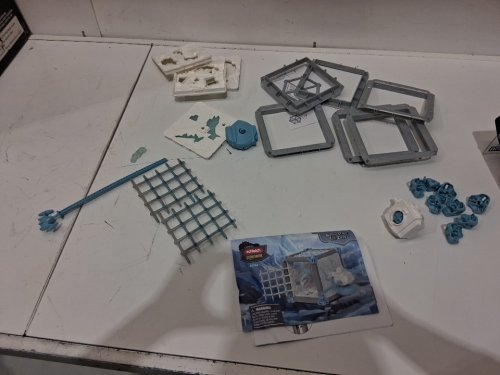 31PC Schleich Eldrador battlecave ice lion set - ages 7+ - blue/white image 3