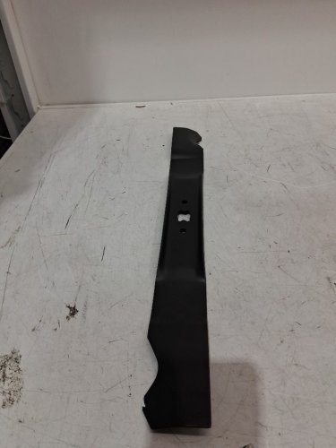 Mulching Lawn Mower blade replacement - 21" - black image 3
