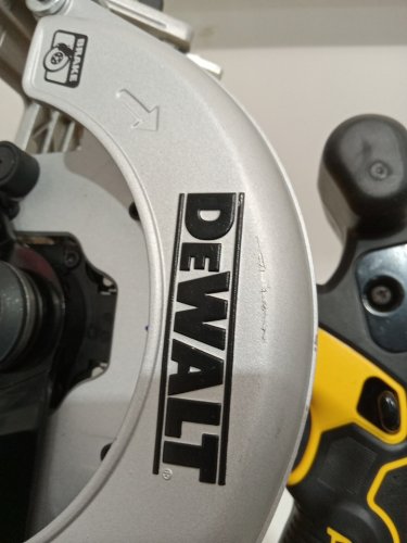 DEWALT 20V MAX* Cordless Circular Saw *Tool Only* - 6-1/2" - YELLOW/BLACK  (MODEL: DCS565B) image 5
