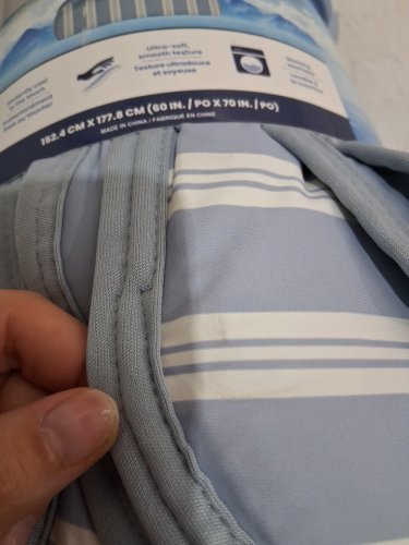Below Zero reversible Cooling Throw Blanket - 60" x 70" - blue stripes/solid (model: 1991350) image 4
