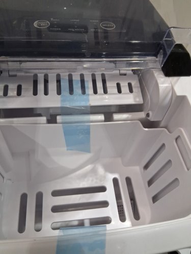 COUNTERTOP ICE MAKER WITH HANDLE AND SCOOP - 26LB - BLACK (MODEL: WBJ-10A) image 4