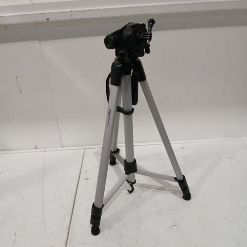 AMAZONBASICS LIGHTWEIGHT TRIPOD WITH BAG - 60" - SILVER/BLACK (MODEL: WT3540/B005KP473Q) image 3