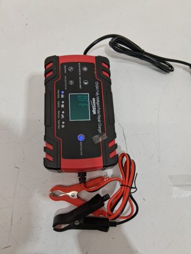 Portable Pulse Repair Battery Charger for Cars and Motorcycles with LCD Display - 12v 8A - 24V 4A - Red / Black image 4
