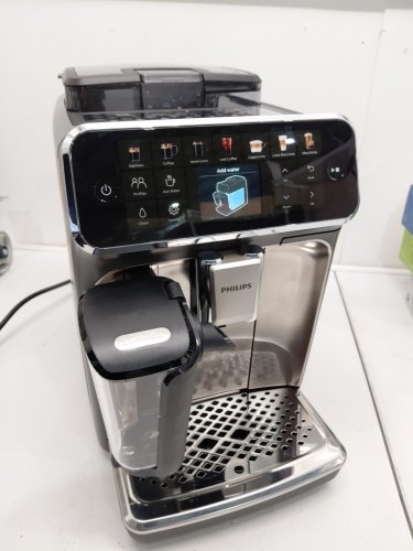 philips lattego 5500 series fully automatic espresso machine with built-in grinder - grey chrome (model: EP5544/90) image 4