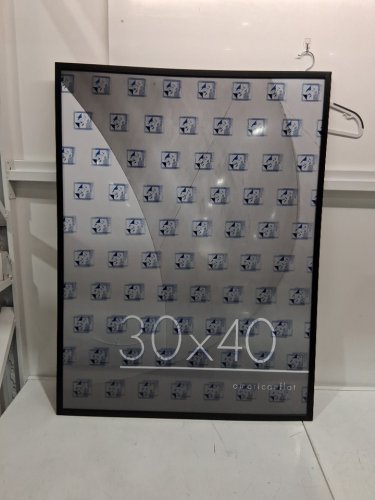 American flat plexiglass picture frame 30'' x 40'' - black (model: LX3040BLKNOMAT) image 3