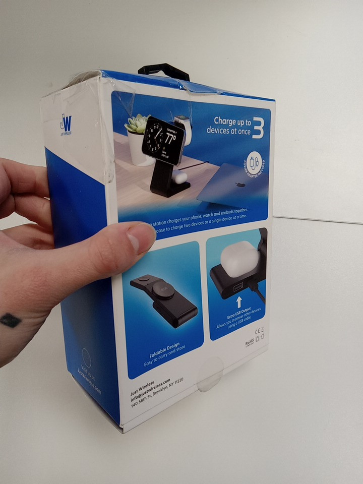 JUST WIRELESS 3-IN-1 foldable DESKTOP MAGNETIC CHARGING STATION FOR APPLE & ANDROID DEVICes - black (model: 04097-V) image 3