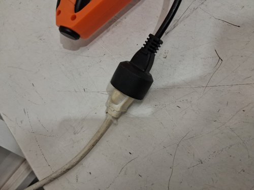Garcare Corded Pole Hedge Trimmer/Extension Pole Saw with 18" Laser Cut Trimmer Blade - 4.8A - Extends up to 2.5m - Orange (Model: GPHT07) image 5