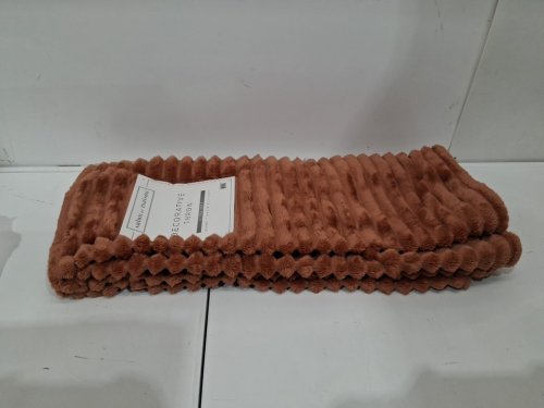 salon de maison fleece throw blanket lightweight with stripe design - 50" x 60" - burnt orange image 3