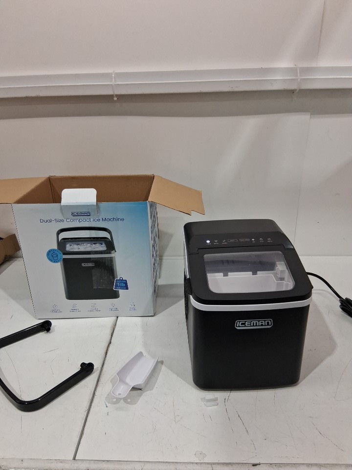 Iceman Dual-Size Ice self cleaning portable counter top ice maker - 22lbs/24hrs - black (model: rj56-bul-12) image 2