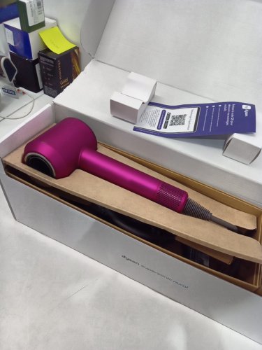 DYSON SUPERSONIC HAIR DRYER WITH STYLING CONCENTRATOR, SMOOTHING NOZZLE AND DIFFUSER - IRON/FUCHSIA - (model: hd07). image 9
