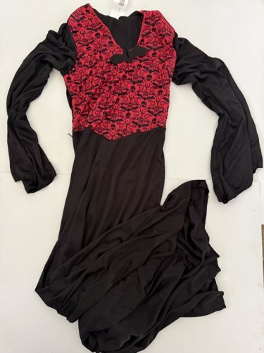 WOMEN'S RUBIES VAMPIRE COSTUME - SMALL (4-6) - BLACK/RED (STYLE: 1002835) image 4