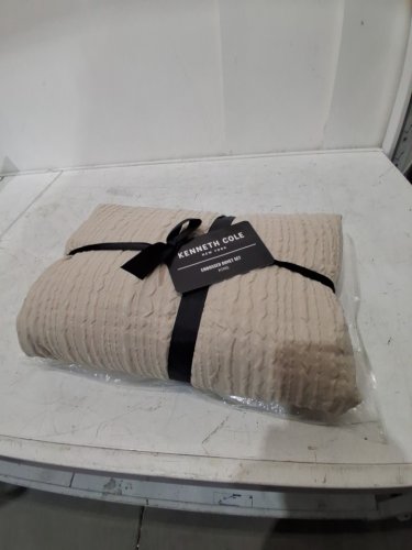 3PC Kenneth Cole Serenity Wavy Lines Duvet Cover Set - King - Light Beige (Model: USHSFN1280641) image 3