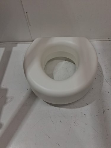 healthsmart PORTABLE ELEVATED ROUND TOILET SEAT RISER WITH SLIP RESISTANT PADS - 5" RAISED - 300lbs max/CAP - WHITE (MODEL: 522-1508-1901) image 3