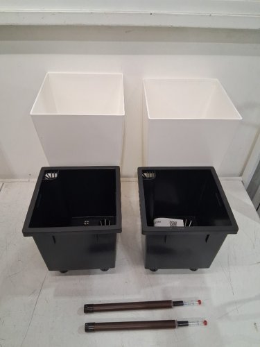 2pk Garvee Rectangular Planters with Drainage Holes ＆ Water Level Monitor - 16" - white (model: pho_11gdmslq) image 3