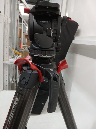 Sachtler aktiv8 flowtech75 MS Tripod System - 31.1-68.5" - black/red (model: S2068S-FTMS) image 4