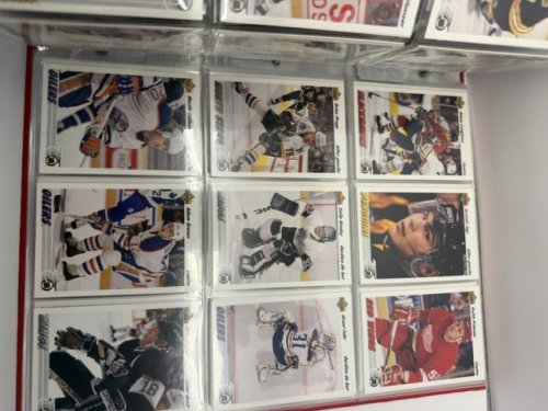 1300+ APPROX ASSSTD 1991/92/93 NHL UPPER DECK HOCKEY CARDS IN ENGLISH AND FRENCH VERSIONS image 12