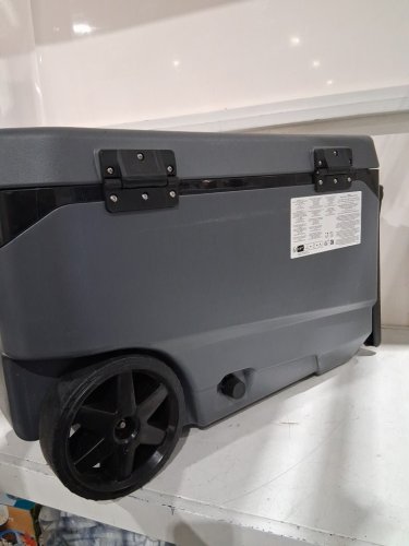 Igloo MaxCold Cooler - 85L/137 12oz cans cap - 17.5” x 19.1” x 31.6” - Grey (Model: 1872190/35148/35227) image 7
