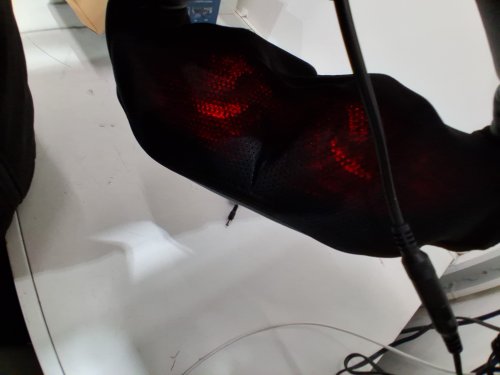 ikristin SHIATSU NECK AND BACK MASSAGER with heat - 4d kneading massage - black image 4