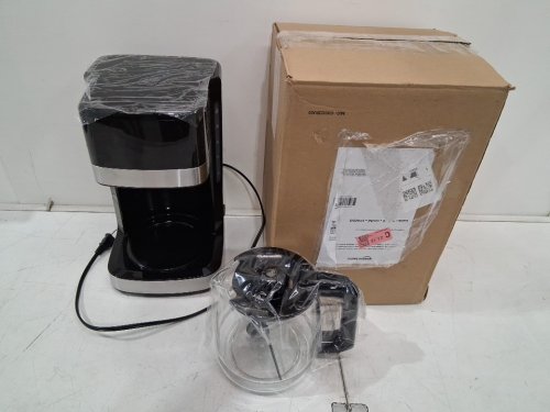 amazon basics 12 cup drip Coffee Machine with Glass Coffee Pot and scoop - 1.9qts - black (model: cm9431e-ul) image 2