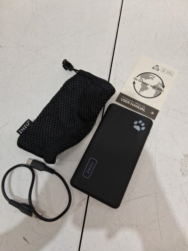 INIU POWERPAW SLIM POWER BANK with Flashlight - 10000MAH - BLACK (MODEL: ‎BI-B41) image 3