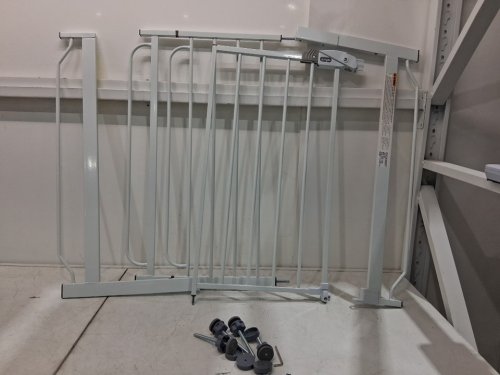 REGALO EASY STEP EXTRA WIDE BABY GATE - 30" X 29"-49" - WHITE (MODEL: 1164 EW DS) image 3