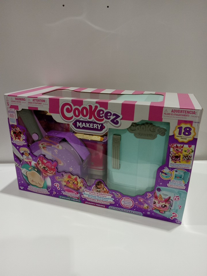 18pc cookeez makery scented collectible plush kitchen collection bulk pack (model: 1785009) image 2