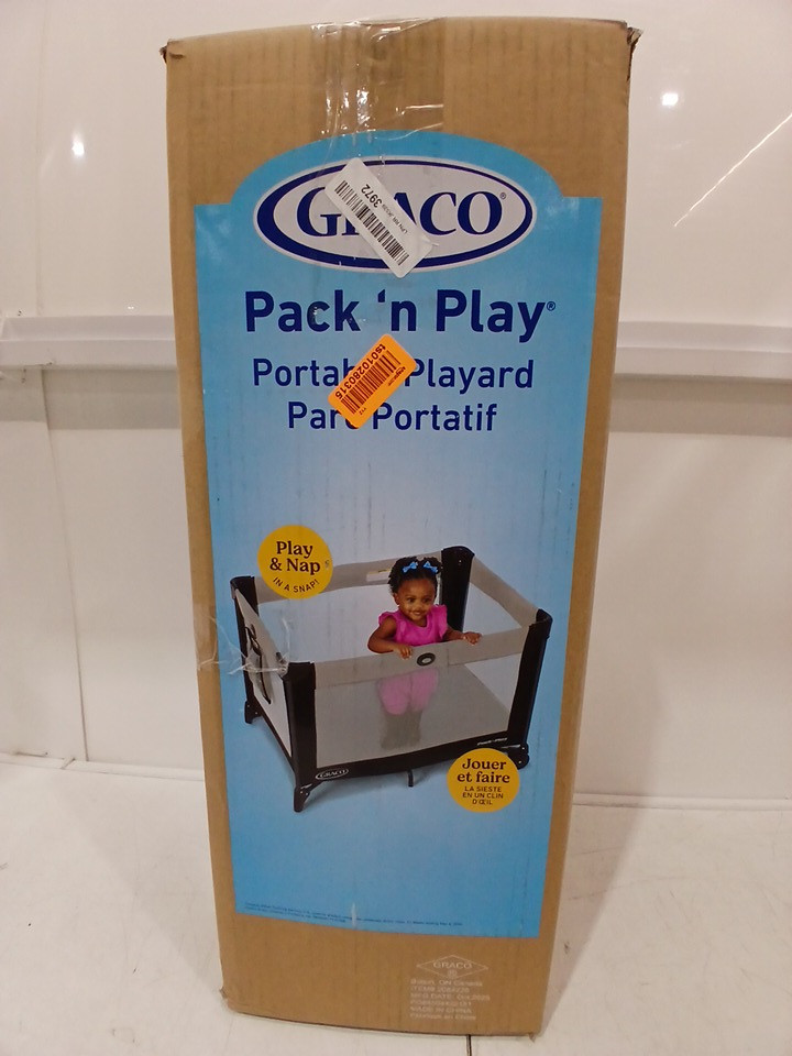 GRACO PACK N' PLAY portable foldable PLAYARD - Oakley Black/White (model: 2084226) image 2