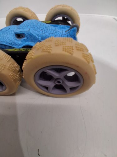 YAXON DINOSAUR STUNT CAR AND 4X4 ROCK CRAWLER WITH LIGHTS AND CONTROLER - BLUE image 4