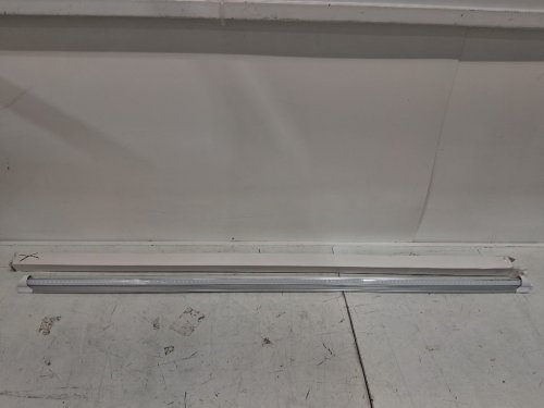 CNSUNWAY T8 LED Tube Lights, V Shape, High Output, Linkable Shop Light with On/Off Switch- 2ft 20W 2400LM, 5000K Daylight- image 2