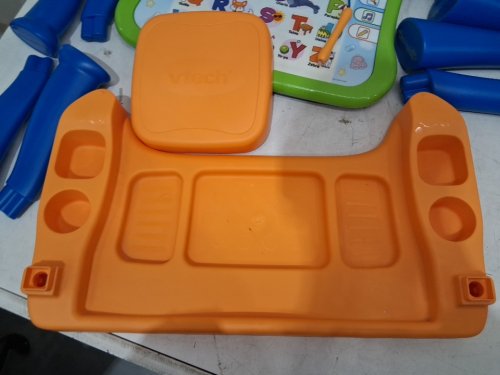 VTECH Explore and Write Activity Desk - French Version (MODEL: 1958) image 4