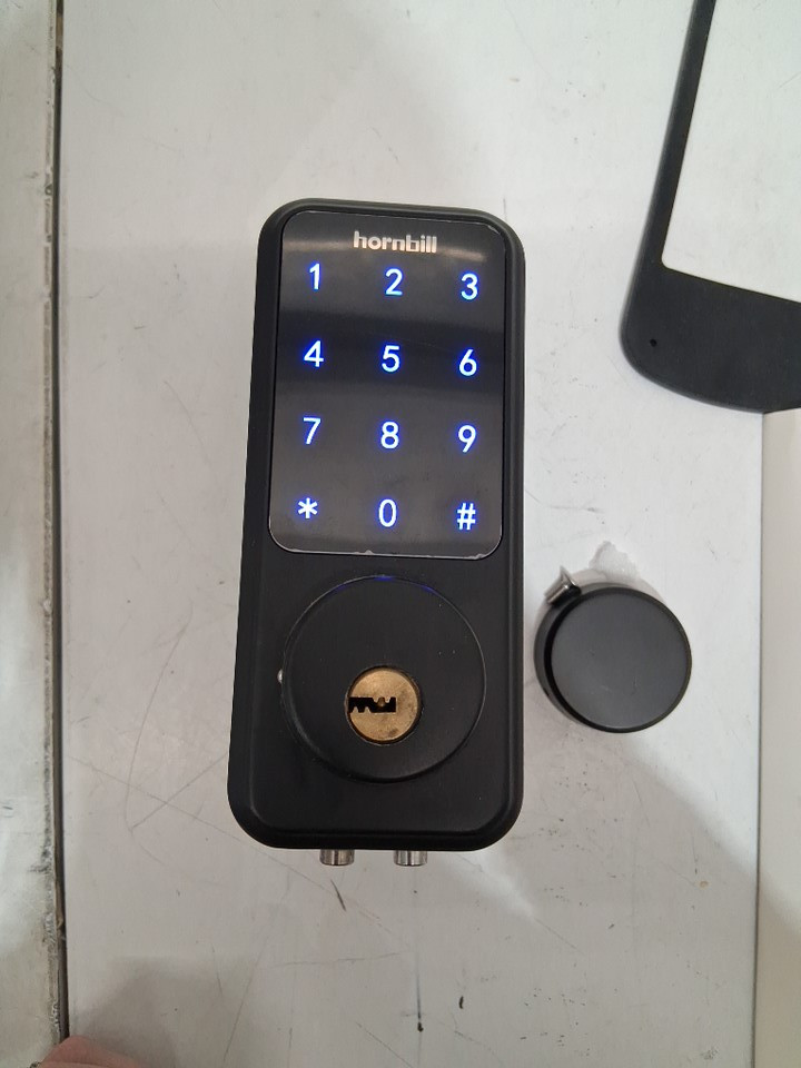 HORNBILL SMART LOCK KEYLESS ENTRY DEADBOLT DOOR LOCK - BLACK - image 4