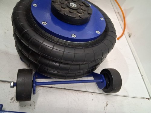 Air Pneumatic Car Jack with Two Wheels - 6600LBS - 3T - BLUE - (MODEL: hrqd-3cf-a) image 7